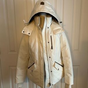NWT ROMI - OFWH MACKAGE Women Winter Puffer Coat, Offwhite, Size Large